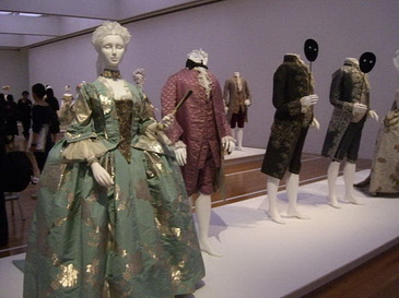 ����������˼��ʱ���е��ݻ���չ