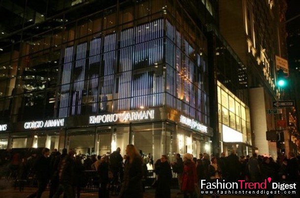 2月17日：Giorgio Armani在第五大道开设旗舰店。图为旗舰店实景。 