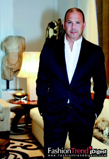 7月28日：Coach的Reed Krakoff 计划在20101秋季推出自己的产品线。图为Reed Krakoff在他曼哈顿的家里。 