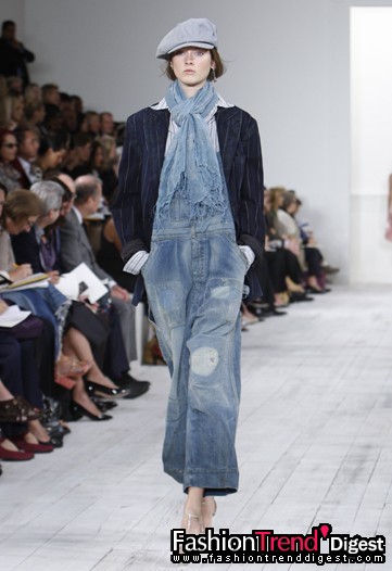 9月18日：最好的对经济危机对时尚影响的阐述莫过于Ralph Lauren，破洞牛仔裤和褪淡的颜色。图为Ralph Lauren的2010春夏成衣系列。 