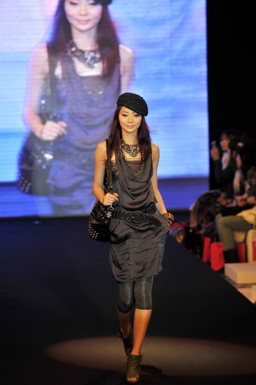 ��ʱ�г���ʢ��2010�Ϻ�