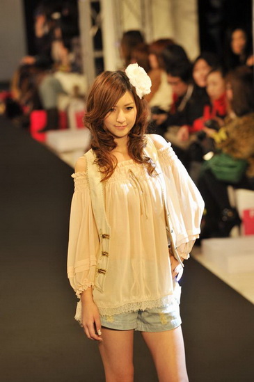 ��ʱ�г���ʢ��2010�Ϻ�