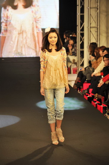 ��ʱ�г���ʢ��2010�Ϻ�