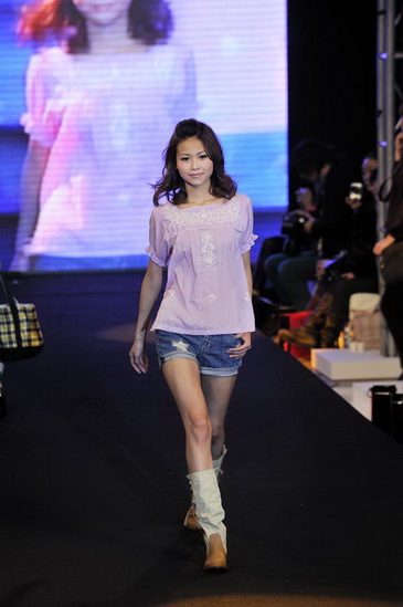 ��ʱ�г���ʢ��2010�Ϻ�