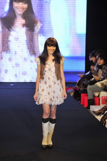 ��ʱ�г���ʢ��2010�Ϻ�