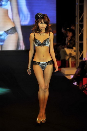 ��ʱ�г���ʢ��2010�Ϻ�