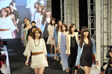 ��ʱ�г���ʢ��2010�Ϻ�