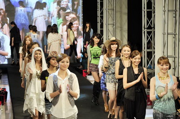 ��ʱ�г���ʢ��2010�Ϻ�