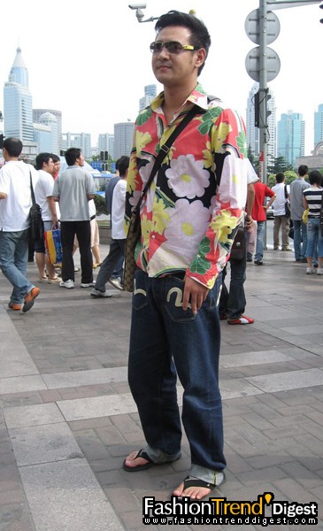 FTD�۳�+����Current TV=first�Ϻ���ͷ��Ƶ