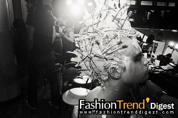 FTD-foto̽ӪJohn Galliano�㳡��̨��սʿ��