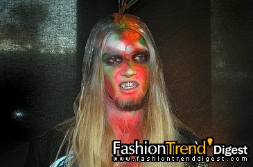 FTD-foto̽ӪJohn Galliano�㳡��̨��սʿ��