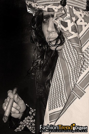 FTD-foto̽ӪJohn Galliano�㳡��̨��սʿ��