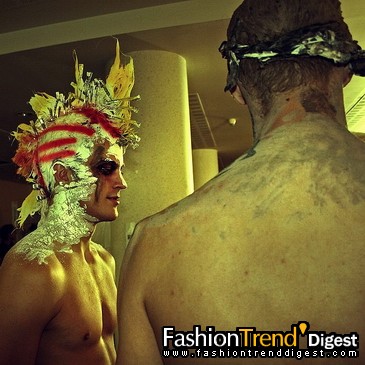 FTD-foto̽ӪJohn Galliano�㳡��̨��սʿ��