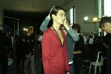 08����Emanuel Ungaro��װ�㳡��̨