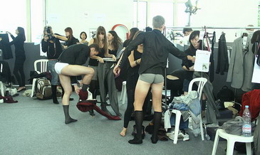 08����Emanuel Ungaro��װ�㳡��̨