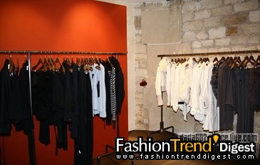 Shopping in Paris��L'Eclaireur