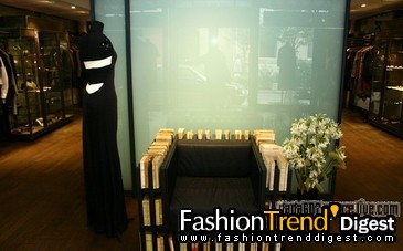 Shopping in Paris��L'Eclaireur