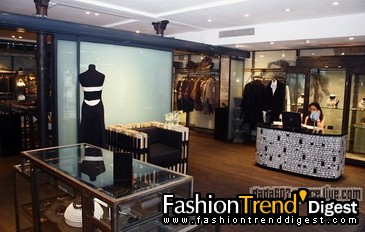 Shopping in Paris��L'Eclaireur