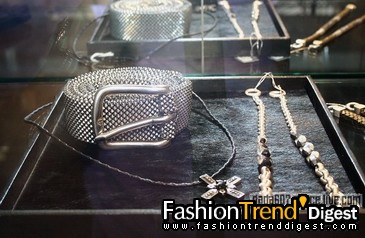 Shopping in Paris��L'Eclaireur