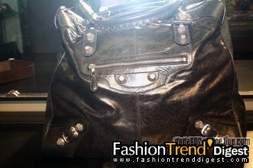 Shopping in Paris��L'Eclaireur