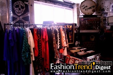 Shopping in Paris��noir kennedy