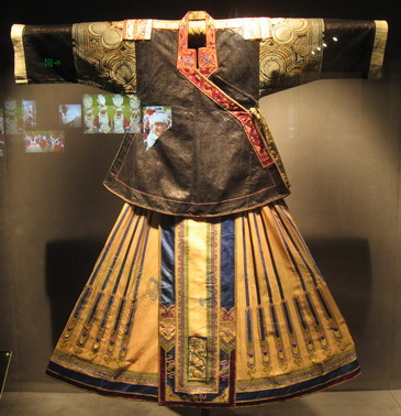 ������β�����϶�չ��