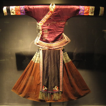 ������β�����϶�չ��