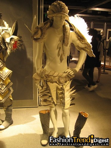 ������β�����϶�չ��