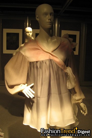 ������β�����϶�չ��