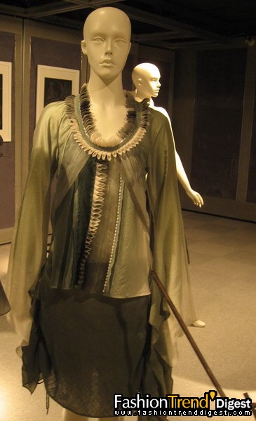 ������β�����϶�չ��