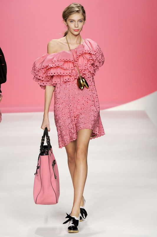 Moschino - Cheap & Chic 10���ĸ���ͼƬ