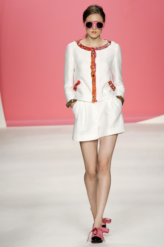 Moschino - Cheap & Chic 10���ĸ���ͼƬ
