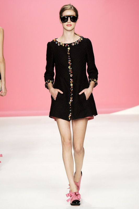 Moschino - Cheap & Chic 10���ĸ���ͼƬ