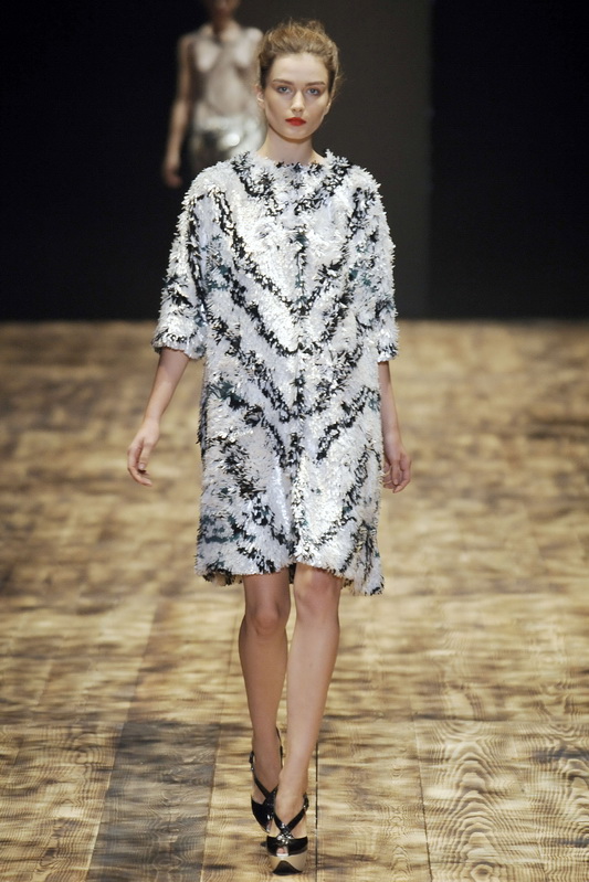 Giambattista Valli 10���ĸ���ͼƬ