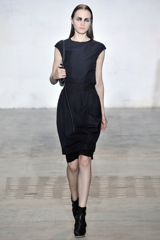 Kris Van Assche 10���ĸ���ͼƬ