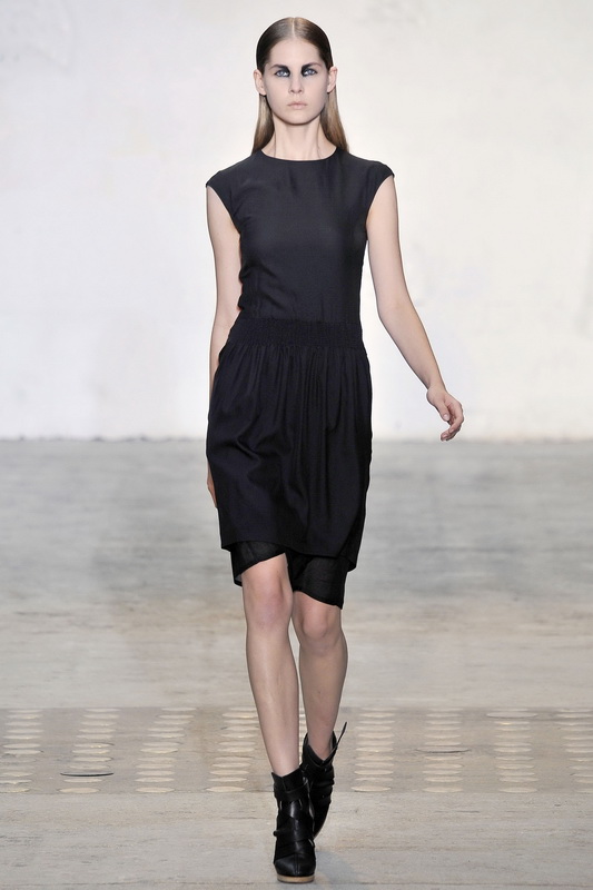 Kris Van Assche 10���ĸ���ͼƬ