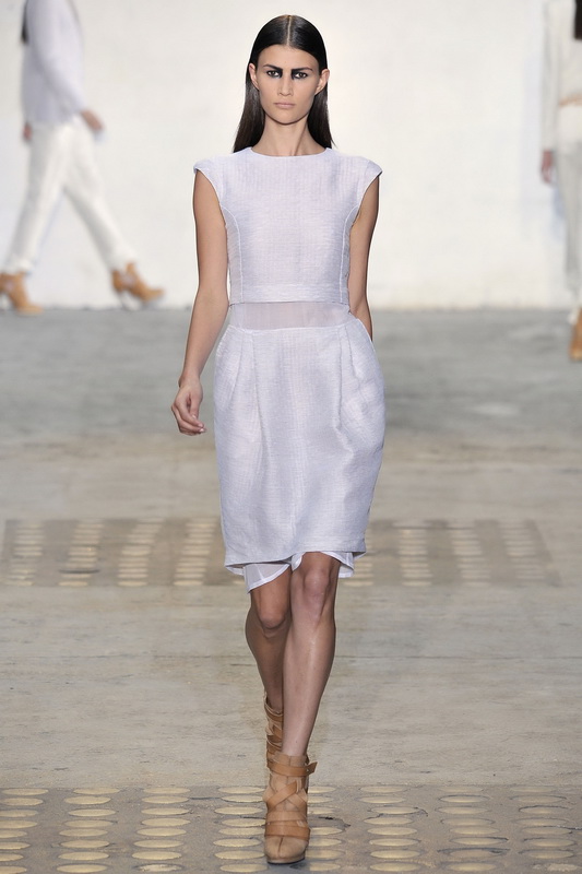 Kris Van Assche 10���ĸ���ͼƬ