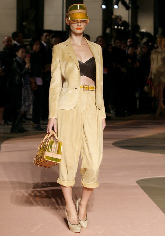 Loewe 10���ĸ���ͼƬ