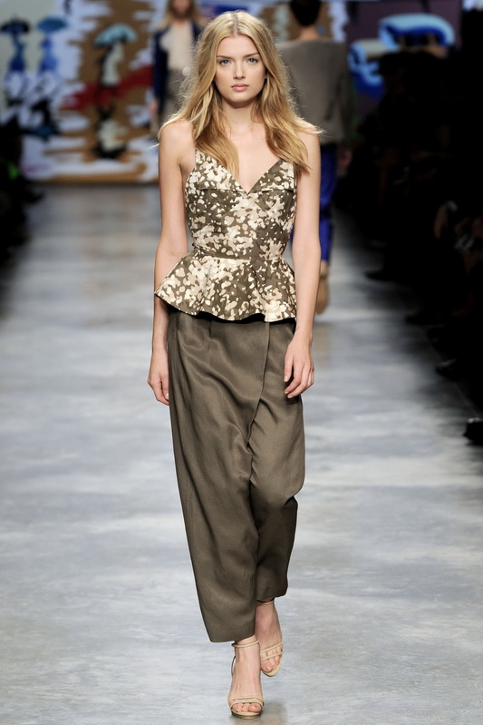 Stella Mccartney 10���ĸ���ͼƬ