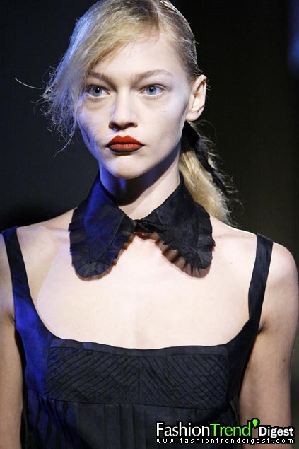 Miu Miu 08���ĸ���ͼƬ