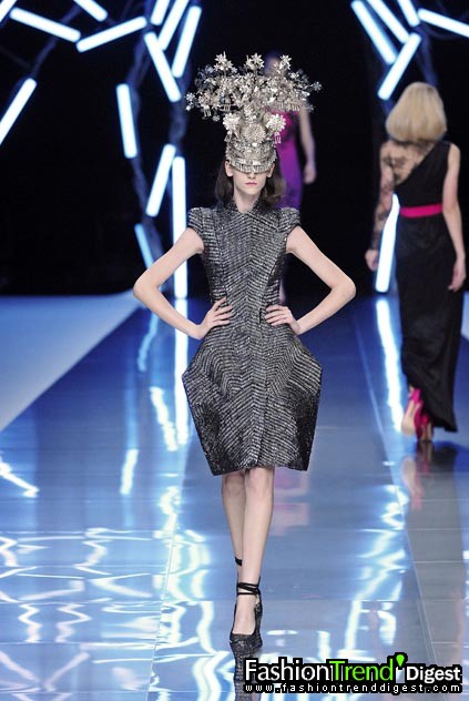 Alexander Mcqueen 08���ĸ���ͼƬ