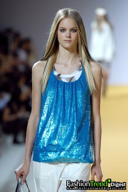 Moschino - Cheap & Chic 08���ĸ���ͼƬ