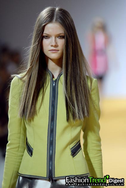 Moschino - Cheap & Chic 08���ĸ���ͼƬ