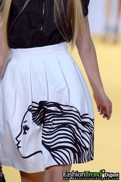 Moschino - Cheap & Chic 08���ĸ���ͼƬ