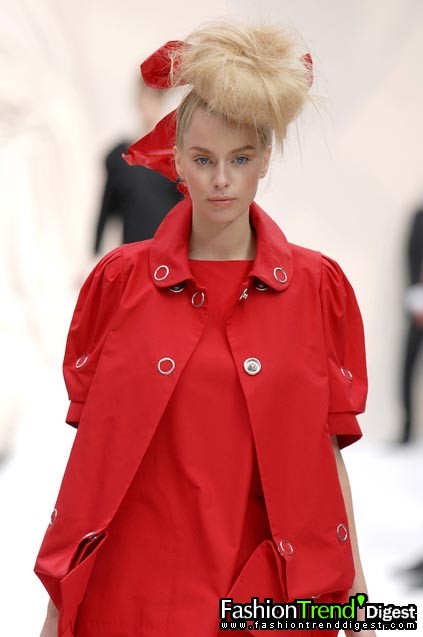 Moschino 08���ĸ���ͼƬ