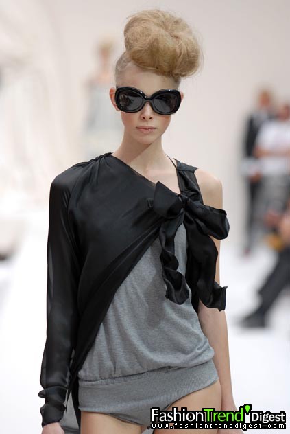 Moschino 08���ĸ���ͼƬ