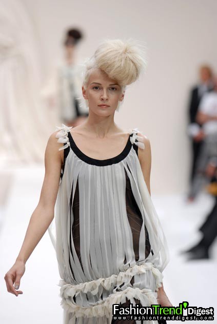 Moschino 08���ĸ���ͼƬ