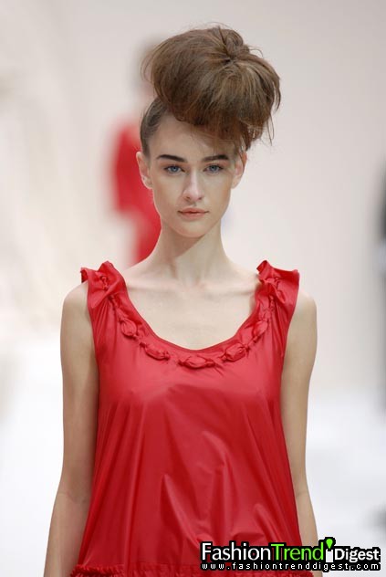 Moschino 08���ĸ���ͼƬ