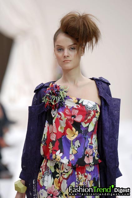 Moschino 08���ĸ���ͼƬ