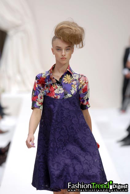 Moschino 08���ĸ���ͼƬ